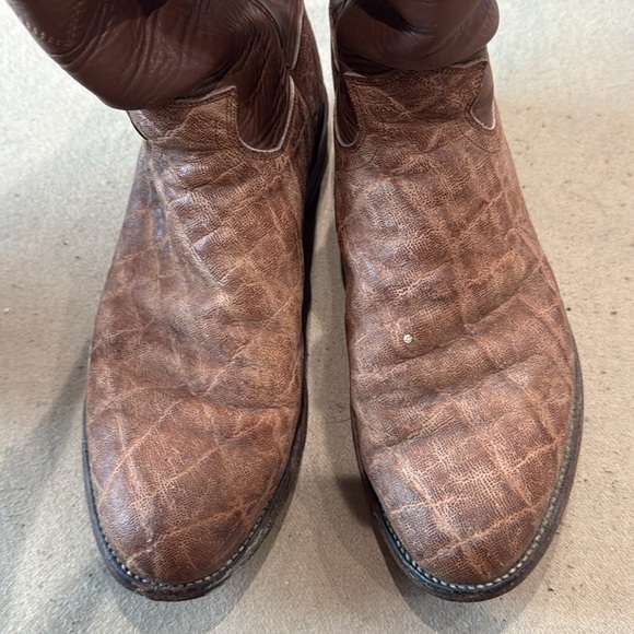 Justin Boots Distressed Brown Western Boots - Picture 3 of 7